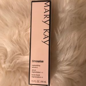 Mary Kay replenishing serum+C